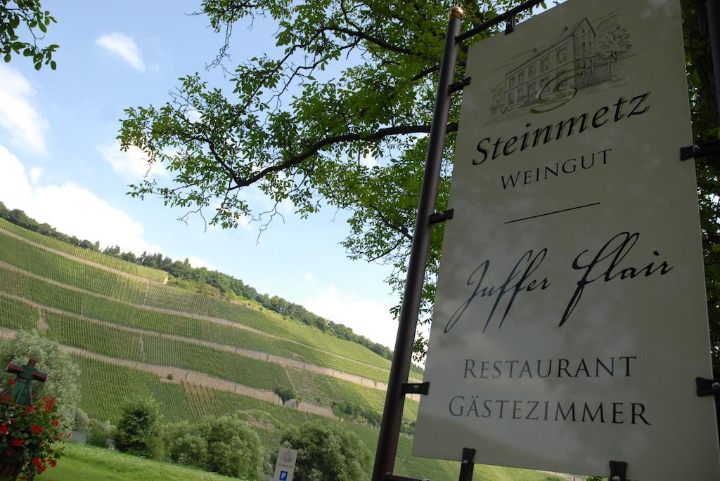 Juffer Flair Restaurant Gaestehaus Brauneberg Exterior photo